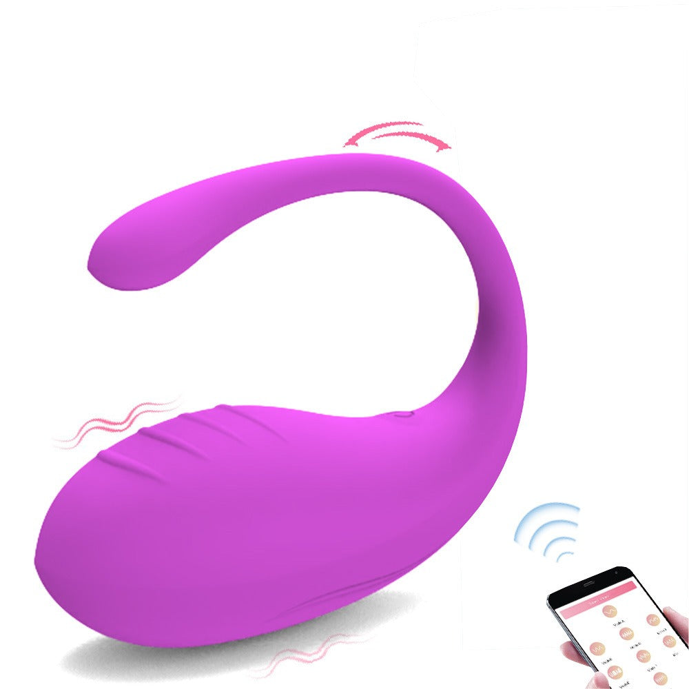 Cheng, um masturbador feminino com controle remoto em formato de ovo, entra no corpo e sai usando brinquedos sexuais adultos de alta resistência.