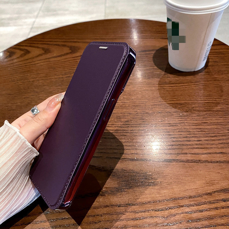 Capa de couro com proteção dourada, revestimento eletroplástico e fecho magnético, compatível com iPhone 16, Apple 15 e 14.