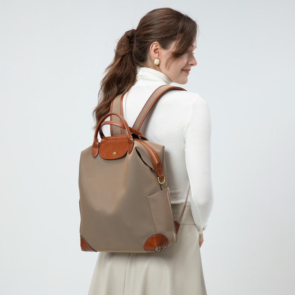 Mochila elegante de nylon de alta qualidade com grande capacidade, leve e durável, ideal para viagens de negócios e deslocamentos diários.