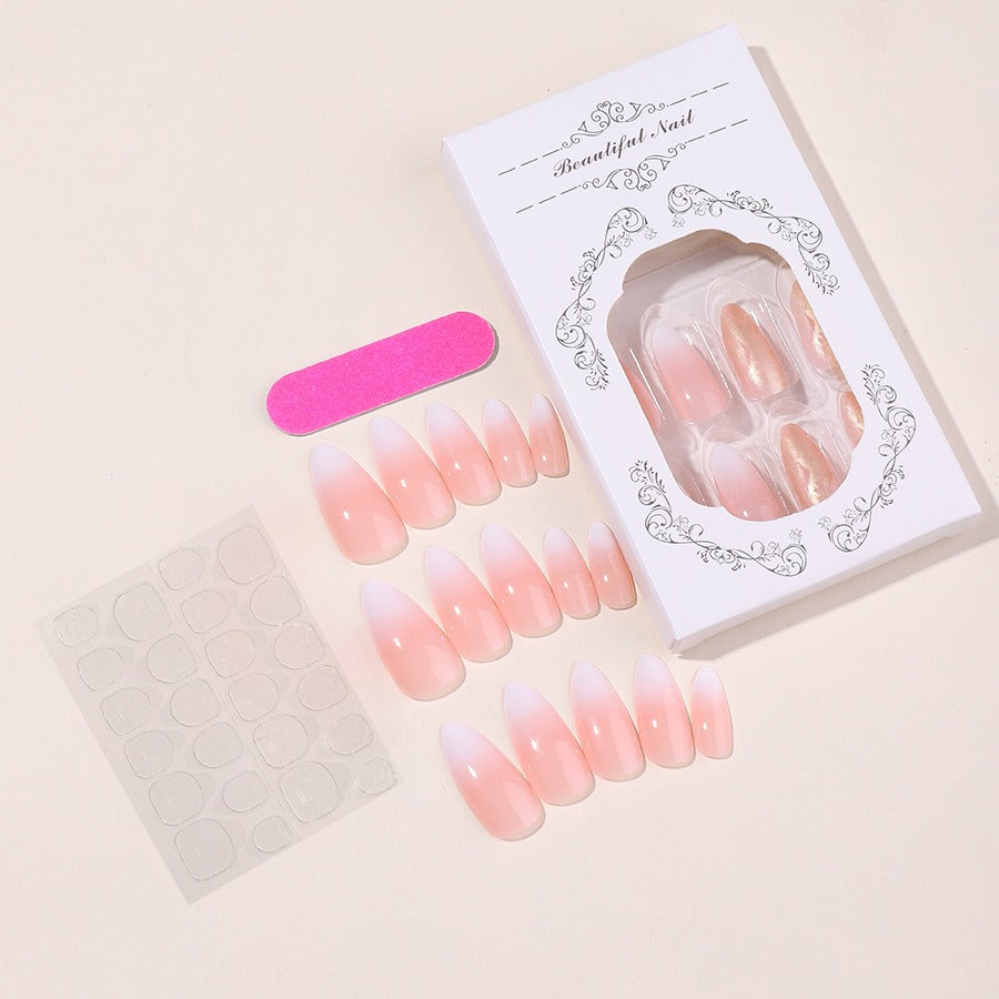 Novos adesivos de unhas postiças com glitter degradê para unhas em formato amendoado.