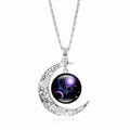 Colar feminino com pingente luminoso de lua prateada, símbolo do zodíaco.