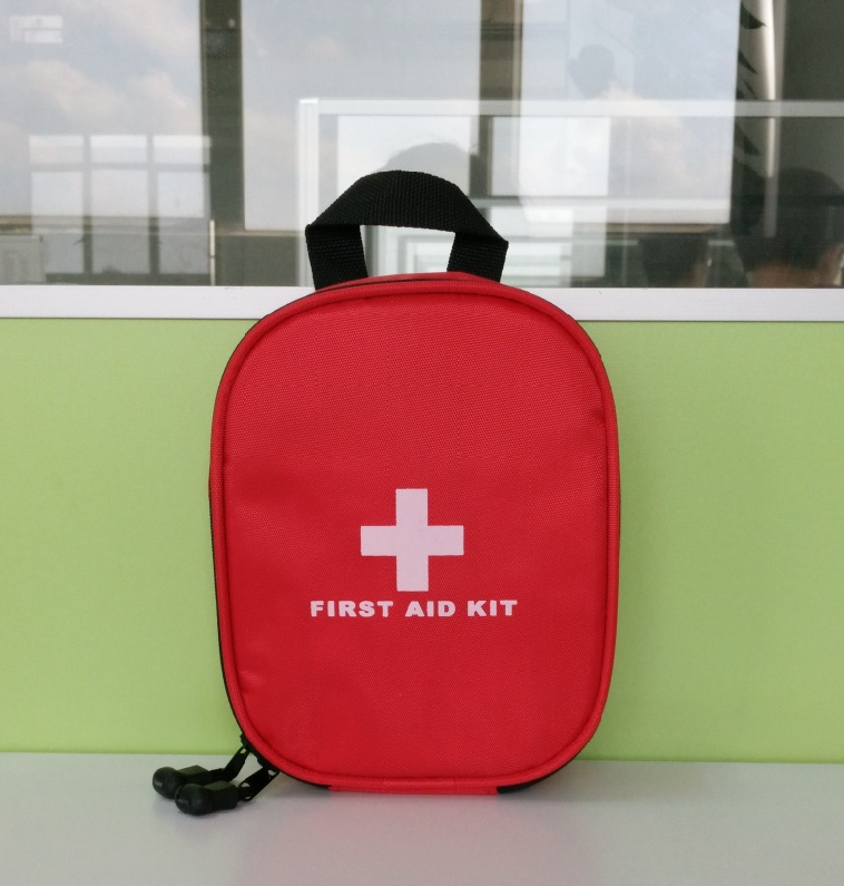 Kit de primeiros socorros para camping, trilhas e viagens de carro (25 peças) - Kit de emergência médica para tratamento e sobrevivência em áreas selvagens.