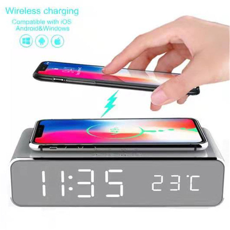Despertador digital LED inteligente com carregamento sem fio e visor de temperatura multifuncional.