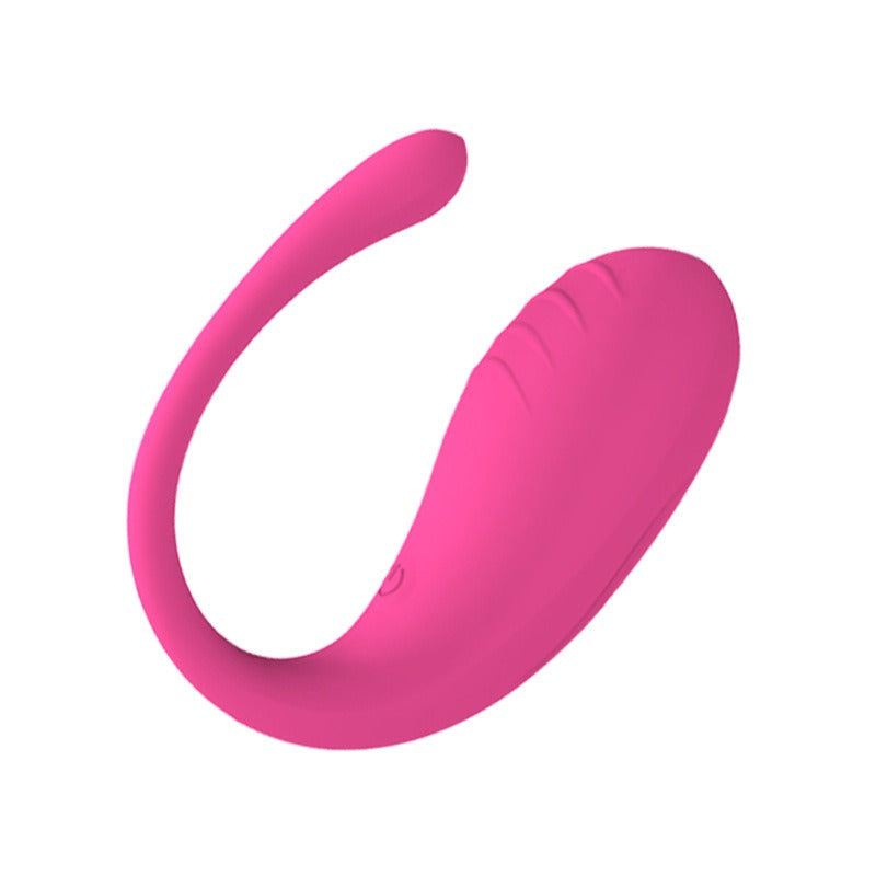 Cheng, um masturbador feminino com controle remoto em formato de ovo, entra no corpo e sai usando brinquedos sexuais adultos de alta resistência.
