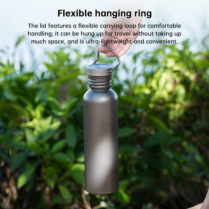 Garrafa de água de titânio puro, leve, com parede simples e boca larga, ideal para esportes, camping e viagens.