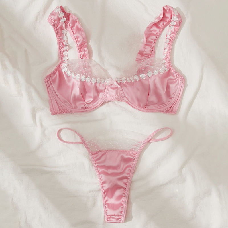 Conjunto de lingerie sexy de três peças Pure Desire com renda floral de alta qualidade