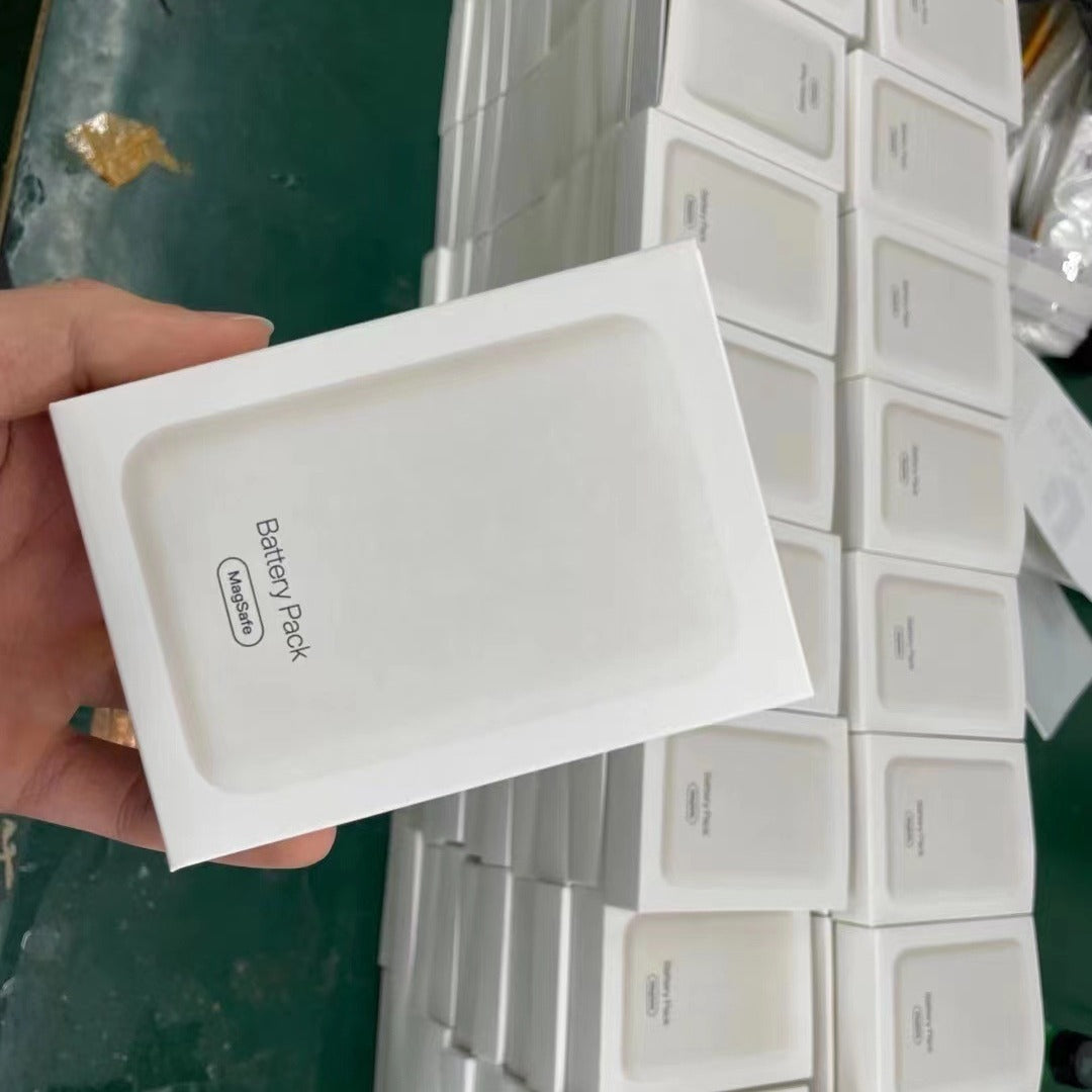 Carregador portátil magnético sem fio compatível com a bateria traseira sem fio do Apple 8-15 Pro Max, compacto, portátil e universal.