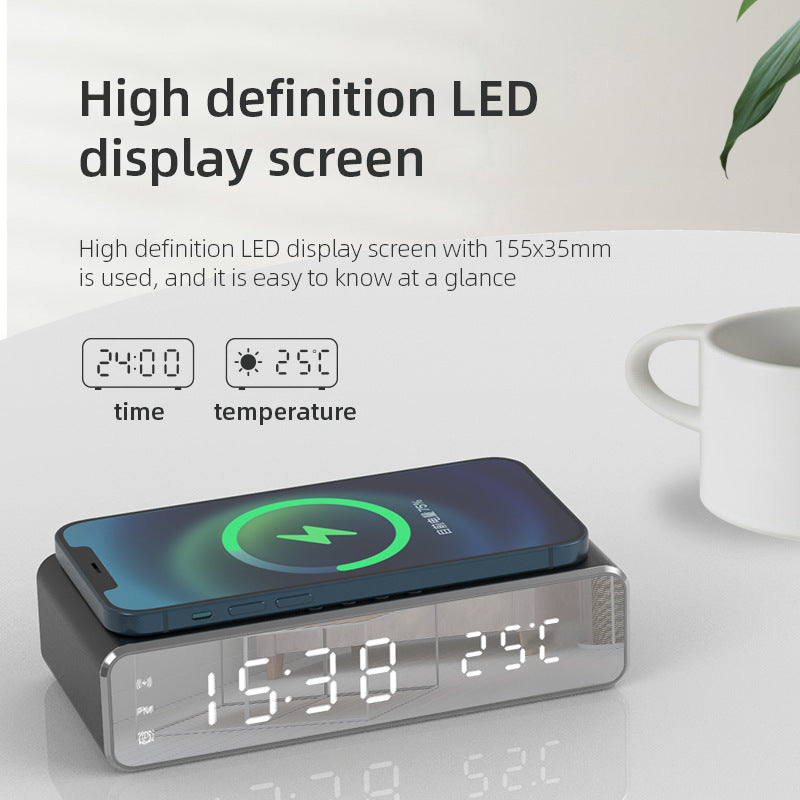 Despertador digital LED inteligente com carregamento sem fio e visor de temperatura multifuncional.